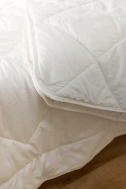 Couettes|Couettes><noscript><img width=