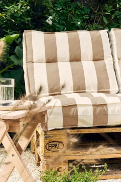Poufs, Poires Et Coussins De Sol|Poufs, Poires Et Coussins De Sol><noscript><img width=