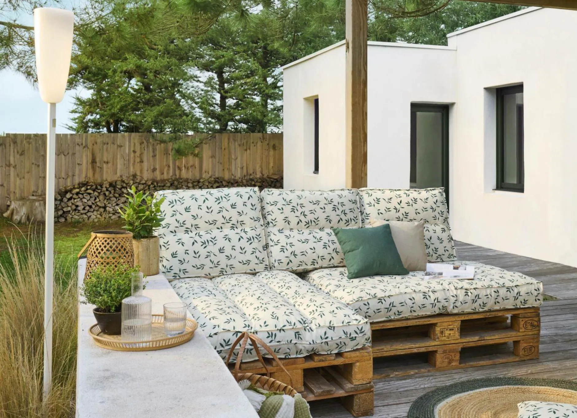 Poufs, Poires Et Coussins De Sol|Poufs, Poires Et Coussins De Sol>Camif Dossier coussin palette recyclé Heva - Feuillage