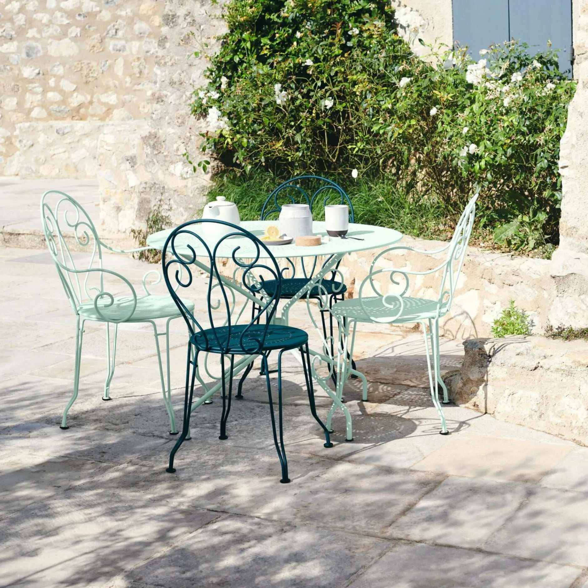Fauteuils De Jardin>Camif FERMOB Lot de 2 Fauteuils Empilables Montmartre en Acier - Piment