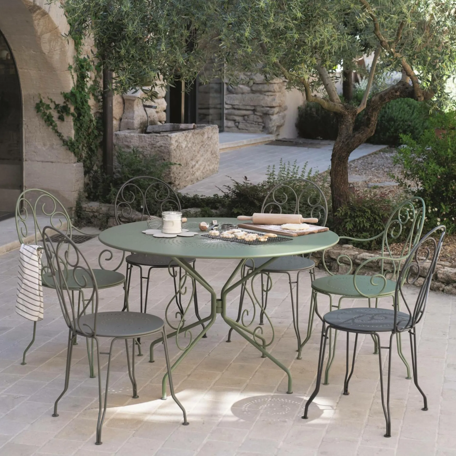 Fauteuils De Jardin>Camif FERMOB Lot de 2 Fauteuils Empilables Montmartre en Acier - Ocre Rouge