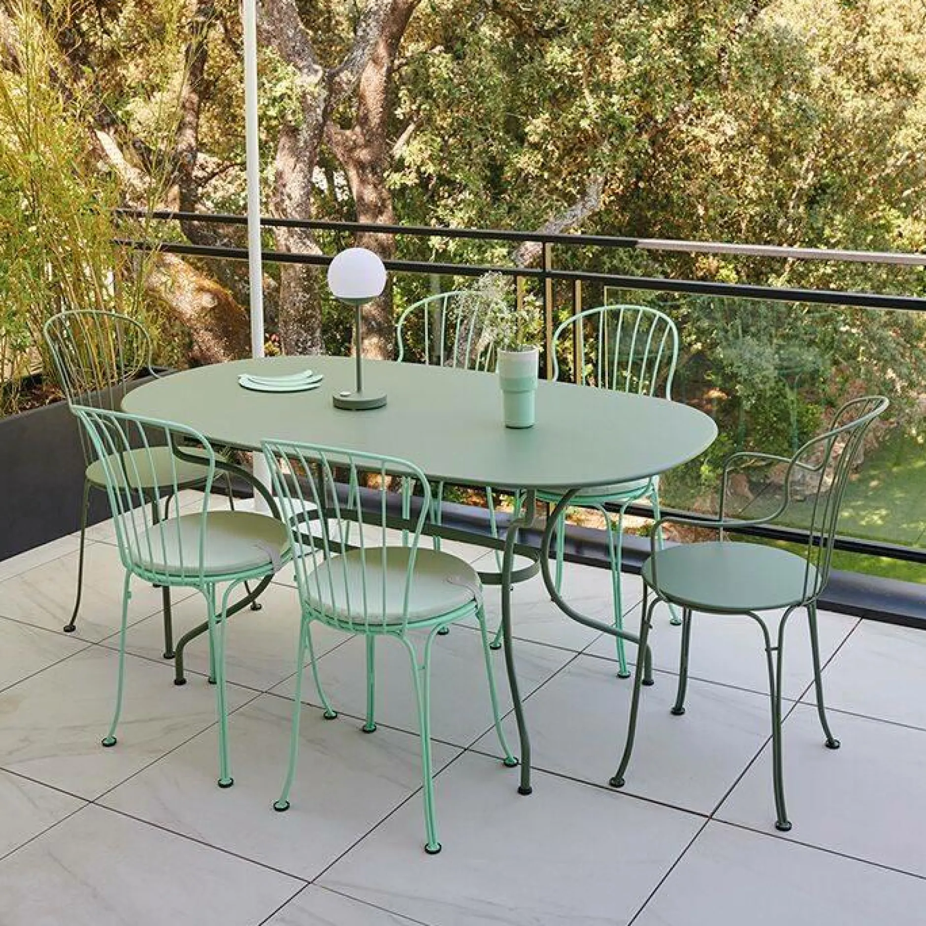 Fauteuils De Jardin>Camif FERMOB Lot de 2 Fauteuils Empilables Opéra+ en Acier - Cerise Noire
