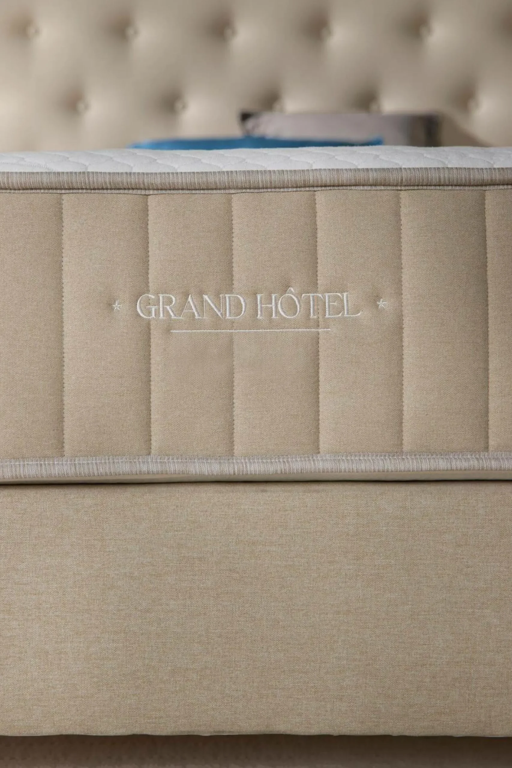Matelas 160 X 200 Cm|Matelas 140 X 190 Cm>Camif Matelas ressorts ensachés 28 cm Grand Hôtel - 140 x 190 cm
