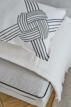 Plaids|Plaids><noscript><img width=