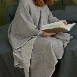 Plaids|Plaids><noscript><img width=