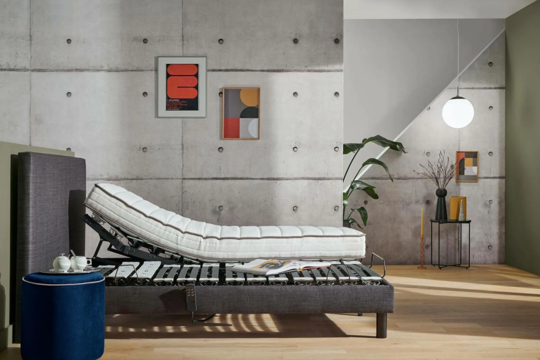Repose-Pieds>Camif Pouf rond velours Léo - Bleu