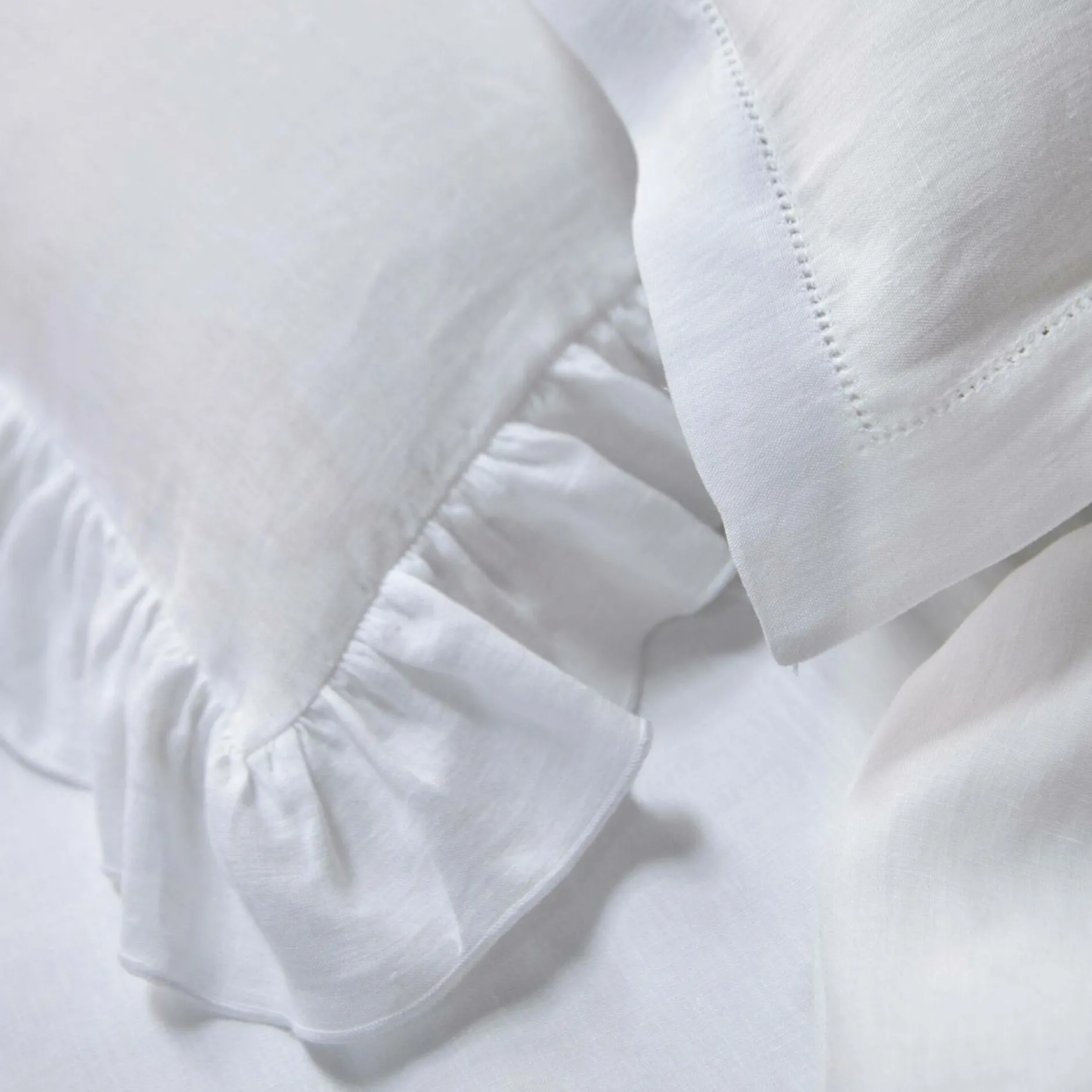 Taies D'Oreiller>Camif Taie d'oreiller volant perforé lin Suzette - - 50 x 75 cm Blanc