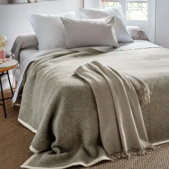 Couvertures>Camif TOISON D'OR Couverture 100% pure laine vierge sans teinture Pastorale - 180 x 240 cm