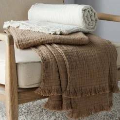 Plaids|Plaids><noscript><img width=